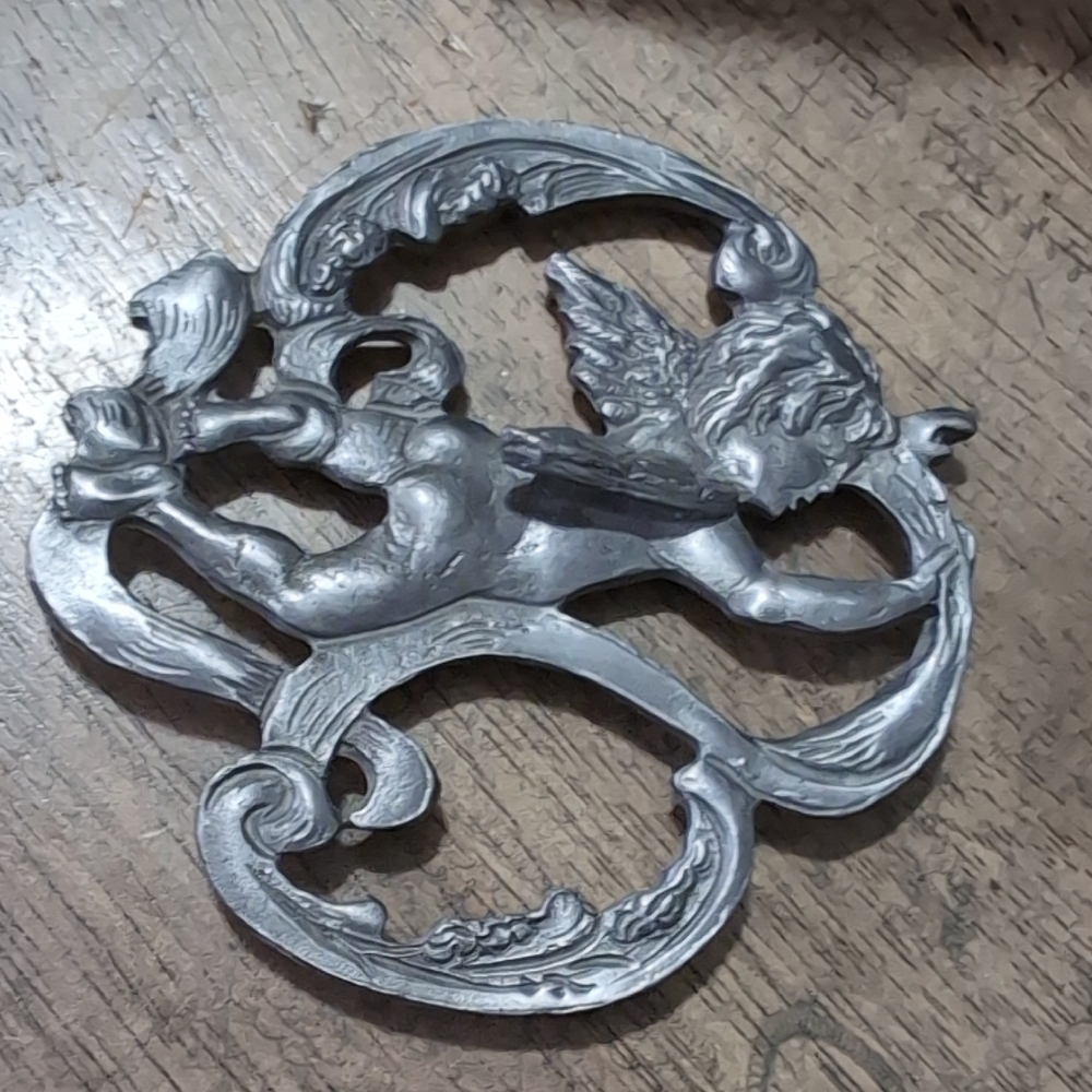 Pewter Cherub Wall Decor Zodiac? Aquarius *BINJ
